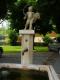 Brunnen vor dem Gasthof Schorn