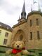 Winni vor der Kathedrale